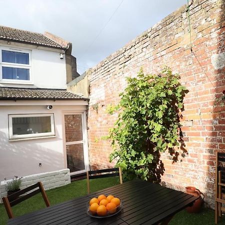 Cute Cottage 4 Mins From Cafes Station And Sea St Leonards-on-Sea Exterior foto